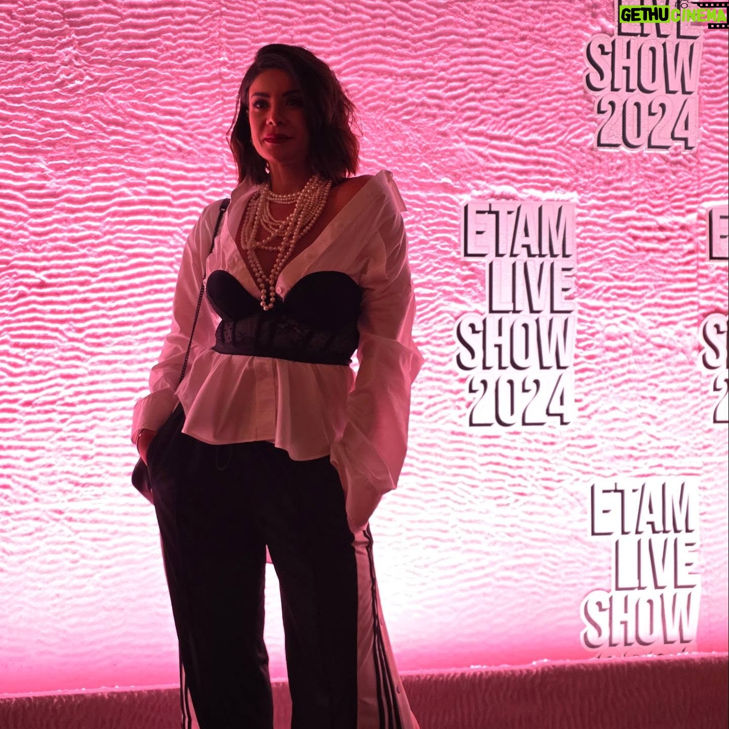 Leila Hadioui - 59.9K Likes - ETAM LIVE SHOW 🩷 @etam Paris Fashion Week '24 🇫🇷
📸 @arnoldjerocki
@dina.s.paris
@rubiesbijoux
@abdelkebdani
