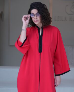 Leila Hadioui Instagram - Vous êtes plutôt Gandoura ou djellaba ? ❤️
@leilahadiouicollection @lemoroccomall 
@japsunmaroc
#القفطان_المغربي