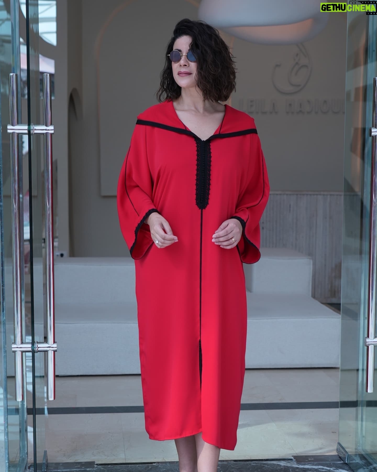 Leila Hadioui - 3 Likes - Vous êtes plutôt Gandoura ou djellaba ? ❤️
@leilahadiouicollection @lemoroccomall
@japsunmaroc
#القفطان_المغربي