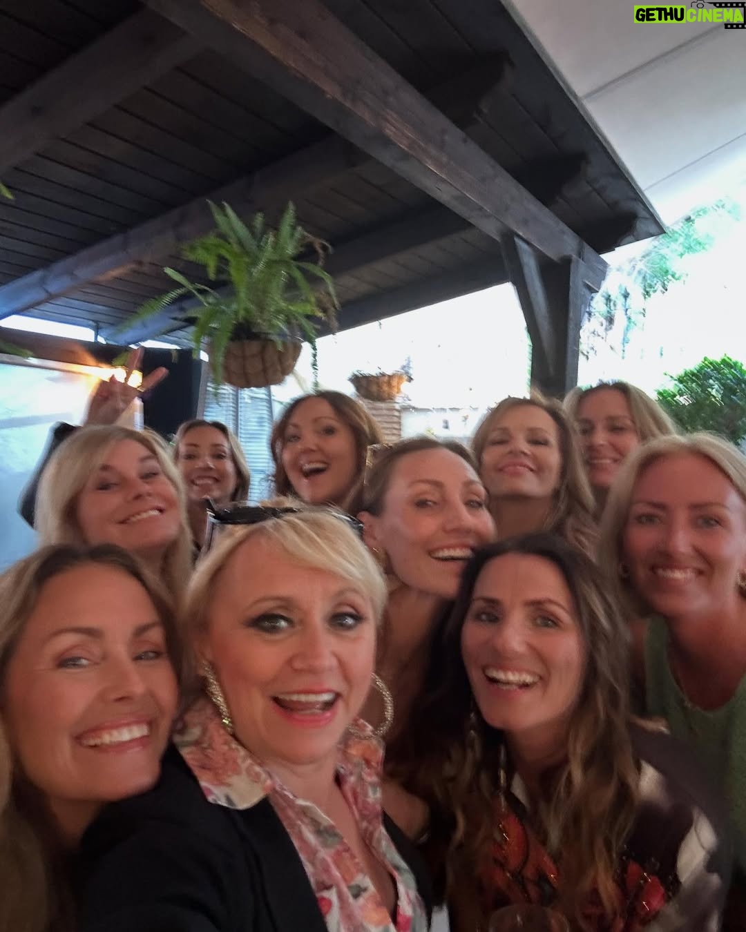 Lena Philipsson - 8.8K Likes - Många tjejer blir det…