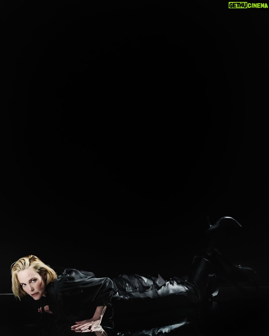 Leslie Bibb - 9K Likes - night moves
with @behindtheblinds...
photographer: @jw.ellington
makeup: @shaynagold
hair: @benskervin
styling: @michaelandrewstylist
Interview: @kate_lawson
