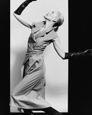 Leslie Bibb Instagram - night moves 
with @behindtheblinds... 

photographer: @jw.ellington 
makeup: @shaynagold 
hair: @benskervin 
styling: @michaelandrewstylist 
Interview: @kate_lawson