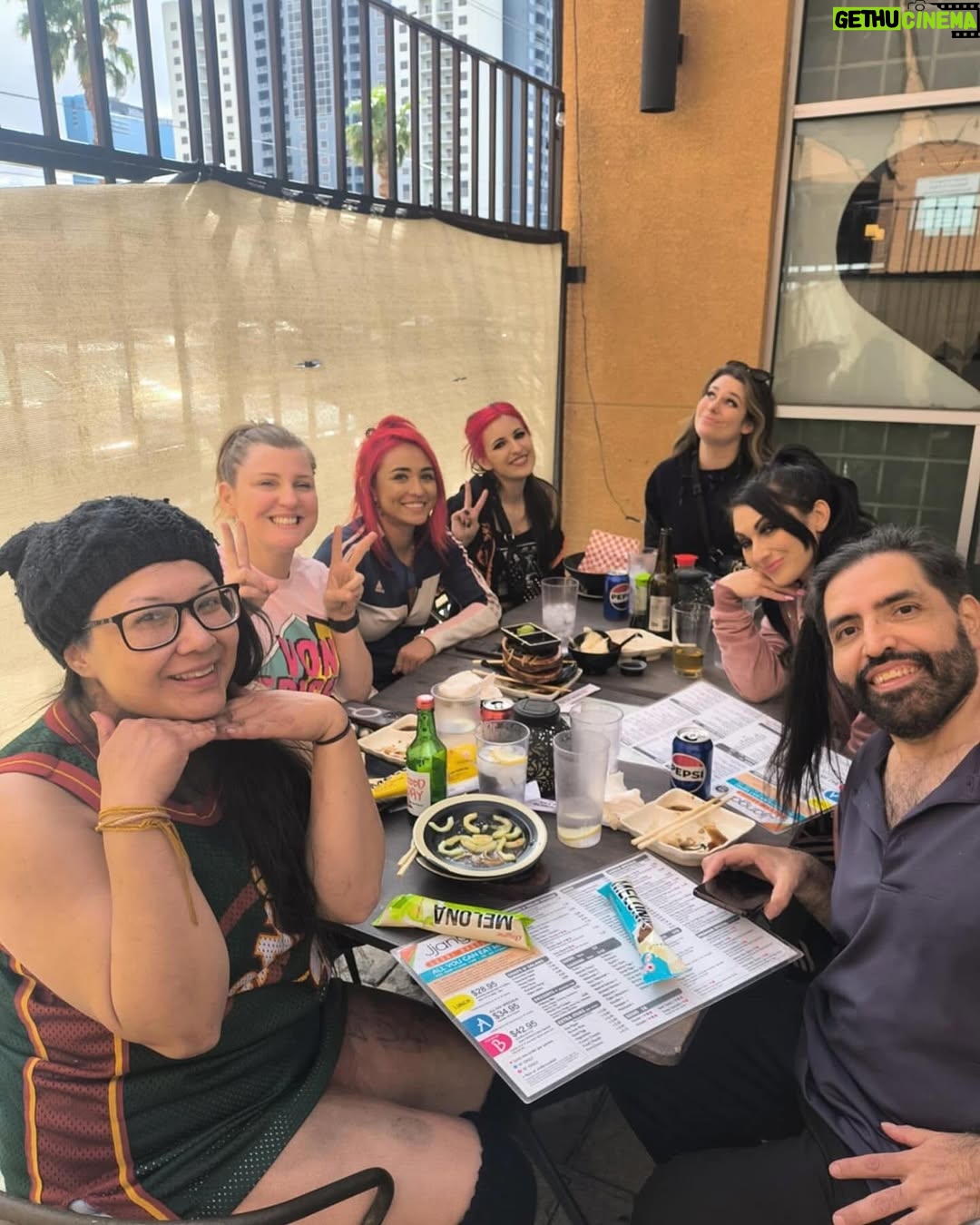 Leva Bates - 488 Likes - As I race to my next weekend in Indy, here are some wonderful memories of last weekend in Vegas! Got to perform, catch up with friends, make new ones and have so much fun!