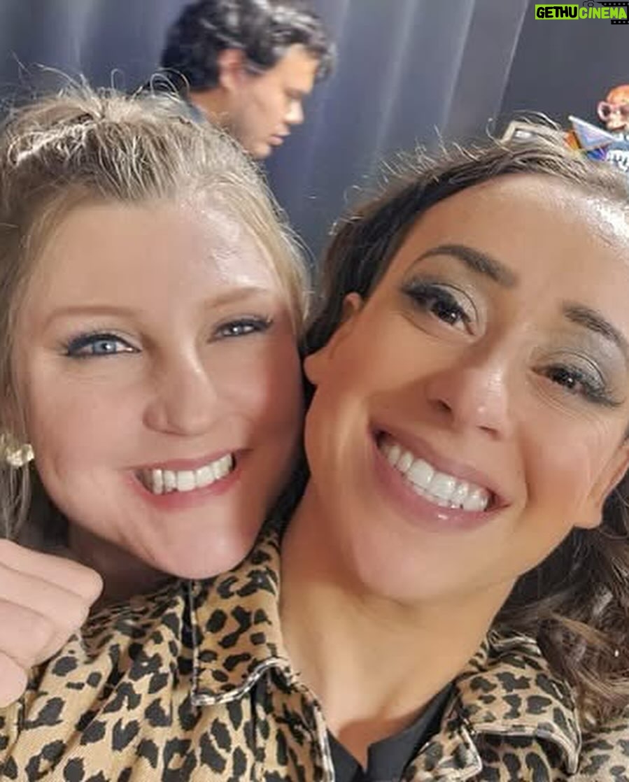 Leva Bates - 488 Likes - As I race to my next weekend in Indy, here are some wonderful memories of last weekend in Vegas! Got to perform, catch up with friends, make new ones and have so much fun!