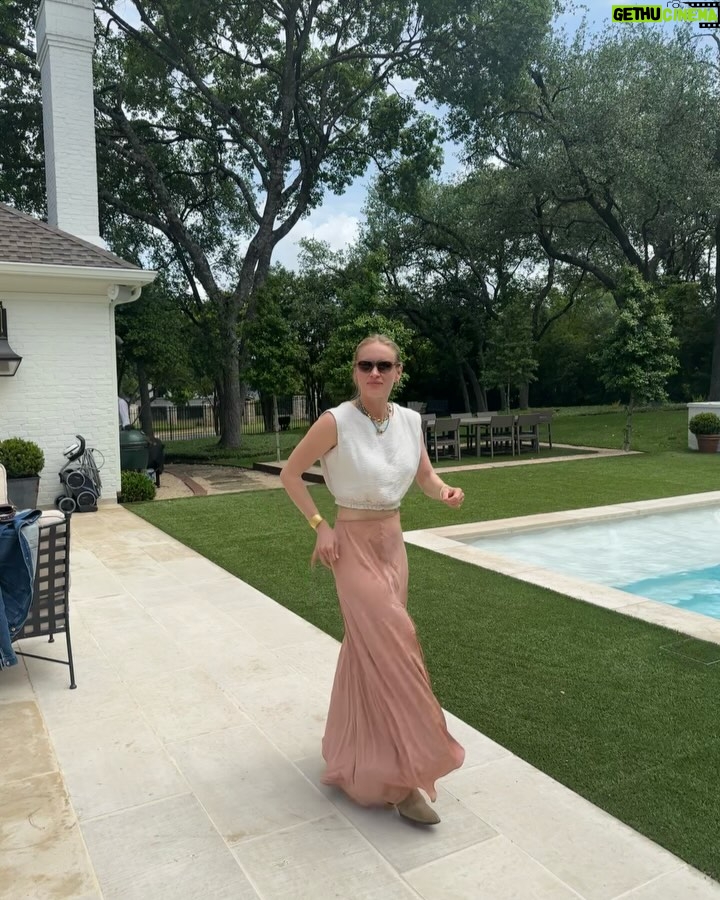 Leven Rambin - 1.6K Likes - Easter in Austin with my in laws 🙏💗 — feeling so loved, full, and grateful for fresh starts, cinnamon rolls, and Texas sunshine.