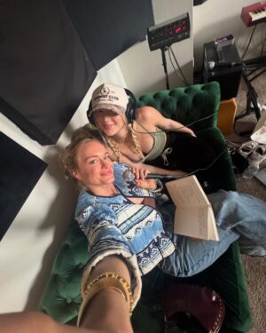 Leven Rambin Instagram - Nashville as chaotic as I like it!!!!

song by @bellarosebeyer
