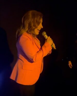 Lisa Ann Walter Instagram - dreams really do come true 🥹😭

Thank you @lisaannwalter (and @jeopardy) from the bottom of my heart for the surprise of a lifetime /// I’m sorry for having a near breakdown onstage 💙