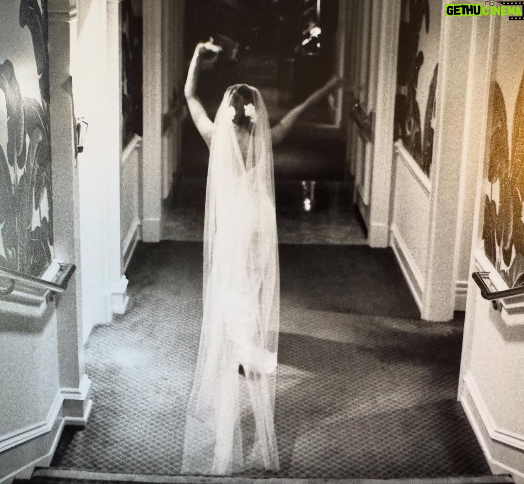 Lisa Rinna - 208.2K Likes - 28 years ago we said I Do ❤️ March 29, 1997