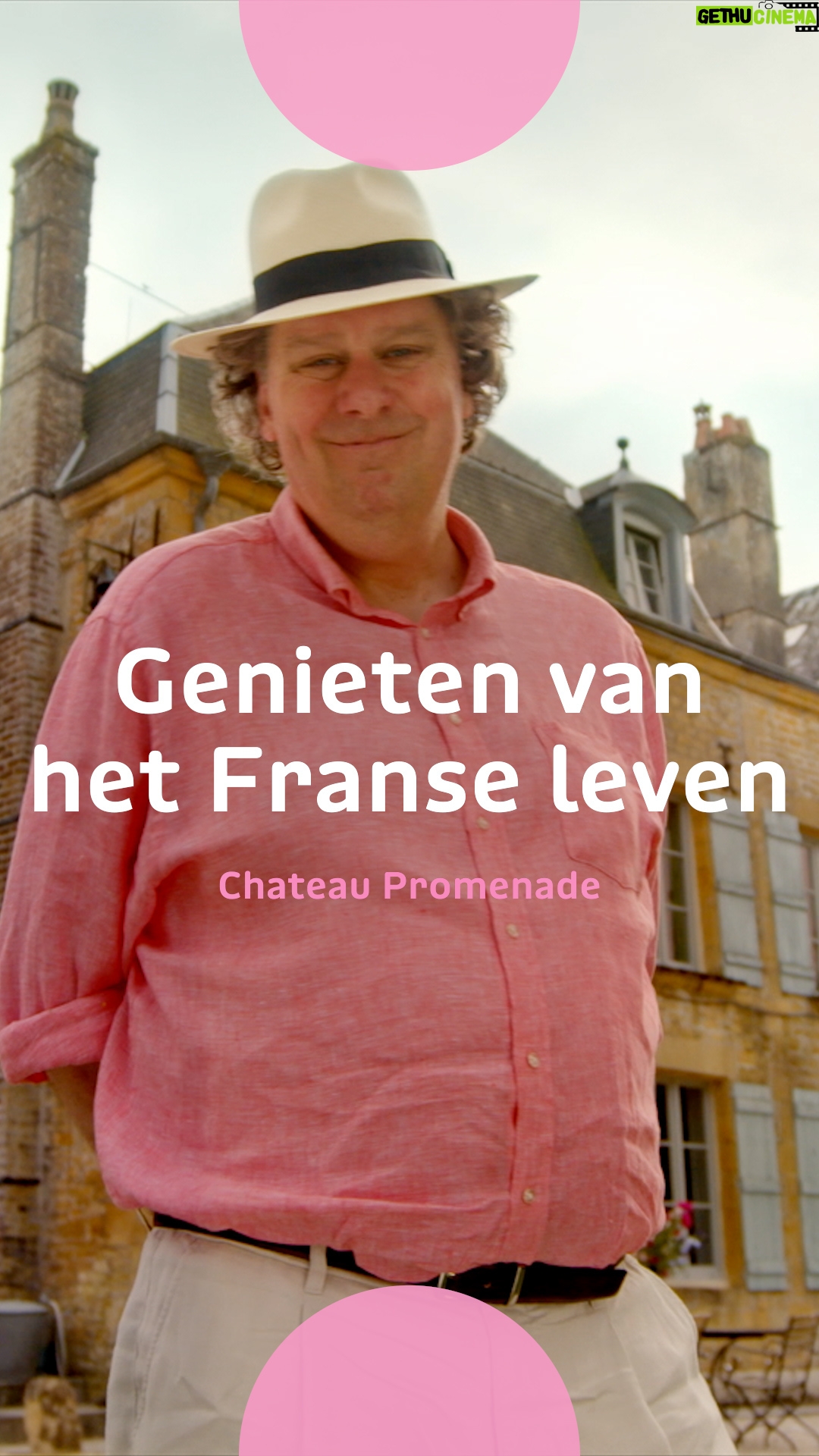 Lize Feryn - 8.6K Likes - Diederik Ebbinge ontvangt zijn vaste gasten op zijn chateau in Noord-Frankrijk om zes weken te ontspannen. Maar hij heeft ook nog een verrassing voor ze in petto. 👀
👉 Chateau Promenade is vanaf 30 maart te zien op NPO 3 en in zijn geheel te streamen op NPO Start.