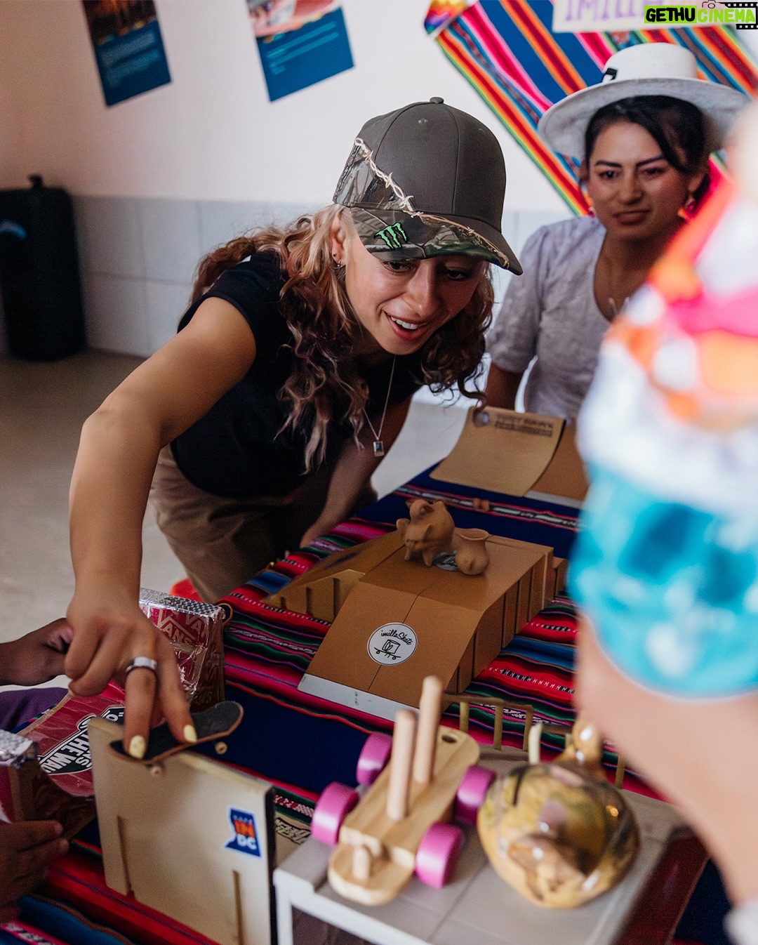 Lizzie Armanto - 80.2K Likes - Behind the scenes of @imillaskate, a collective of Indigenous women known as ācholita skatersā from Bolivia. @LizzieArmanto went down to Cochabamba to see how skateboarding has sculpted the lives of these women.
Documentary by @Optimist coming in April.
šø @lapir0