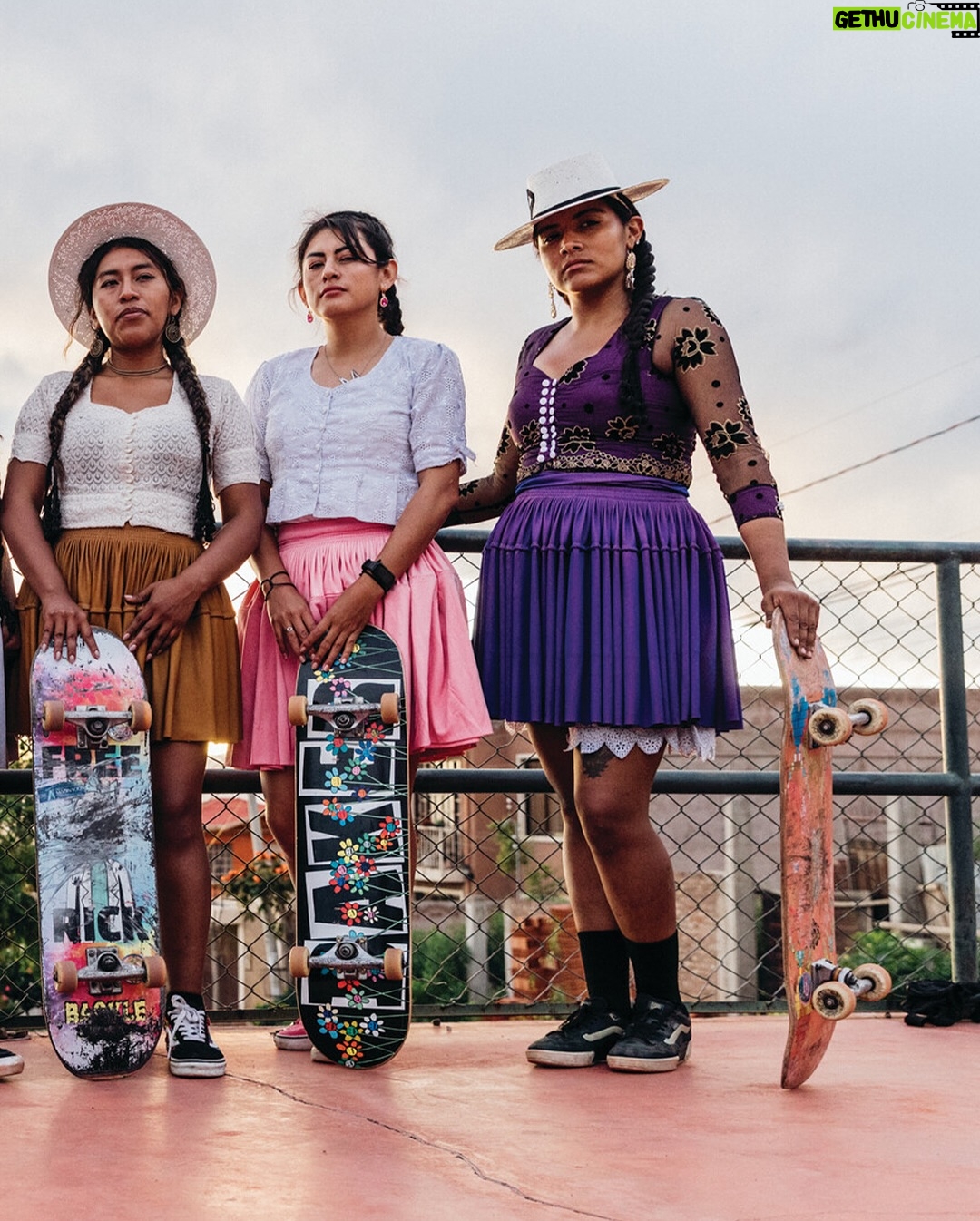 Lizzie Armanto - 80.2K Likes - Behind the scenes of @imillaskate, a collective of Indigenous women known as ācholita skatersā from Bolivia. @LizzieArmanto went down to Cochabamba to see how skateboarding has sculpted the lives of these women.
Documentary by @Optimist coming in April.
šø @lapir0