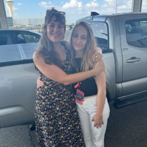 Lola Kirke Instagram - No there’s nobody loves me better
Nobody drives me quite as crazy
In the rear view all I see is us together
Mississippi, my sister, Elvis and me 💕

@jemima_jo_kirke you are my forever muse and my always hero and it makes me proud to know I can be at least one of those things to you sometimes (don’t worry—I know Elvis is your hero, hence last summer’s road trip to Graceland, pictured above). 

Happy birthday to you and your gorgeous multitudes. I love you endlessly.