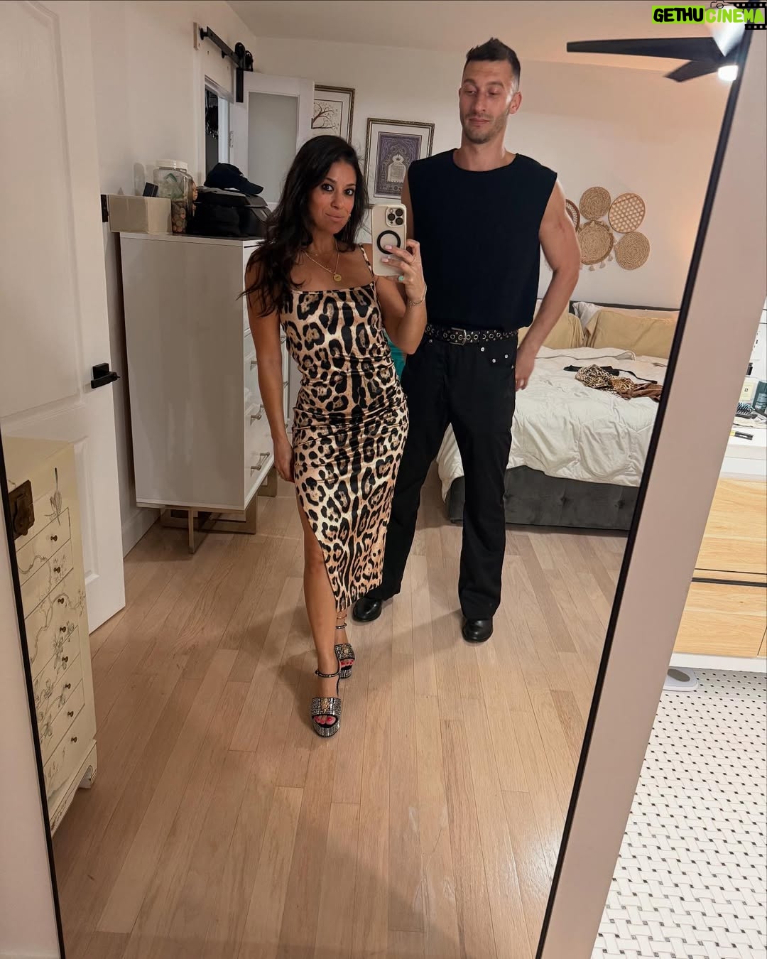 Loren Brovarnik - 23.7K Likes - Saturday night fever šŖ© šš» šŗš»
#teambrovarnik #studio54 #datenight #boogie