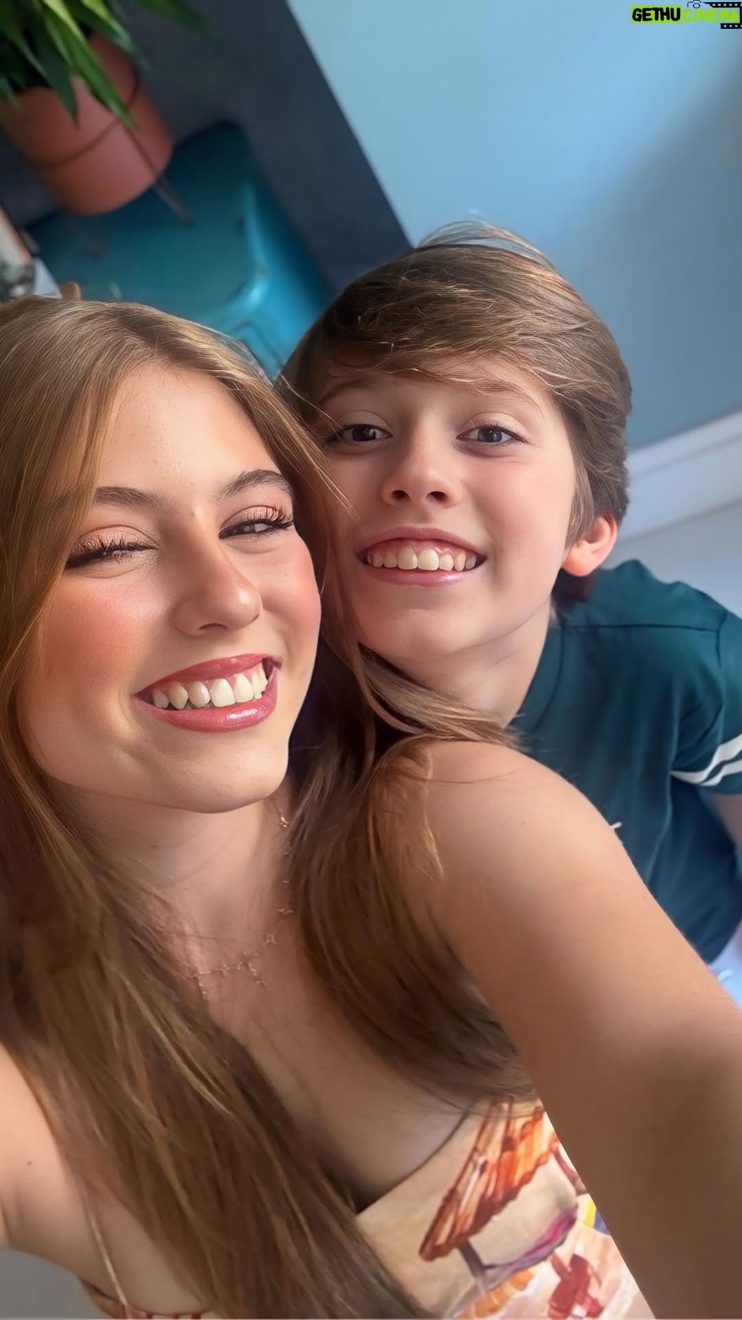 Lorena Queiroz - 537.4K Likes - Fiz a trend com ele!!