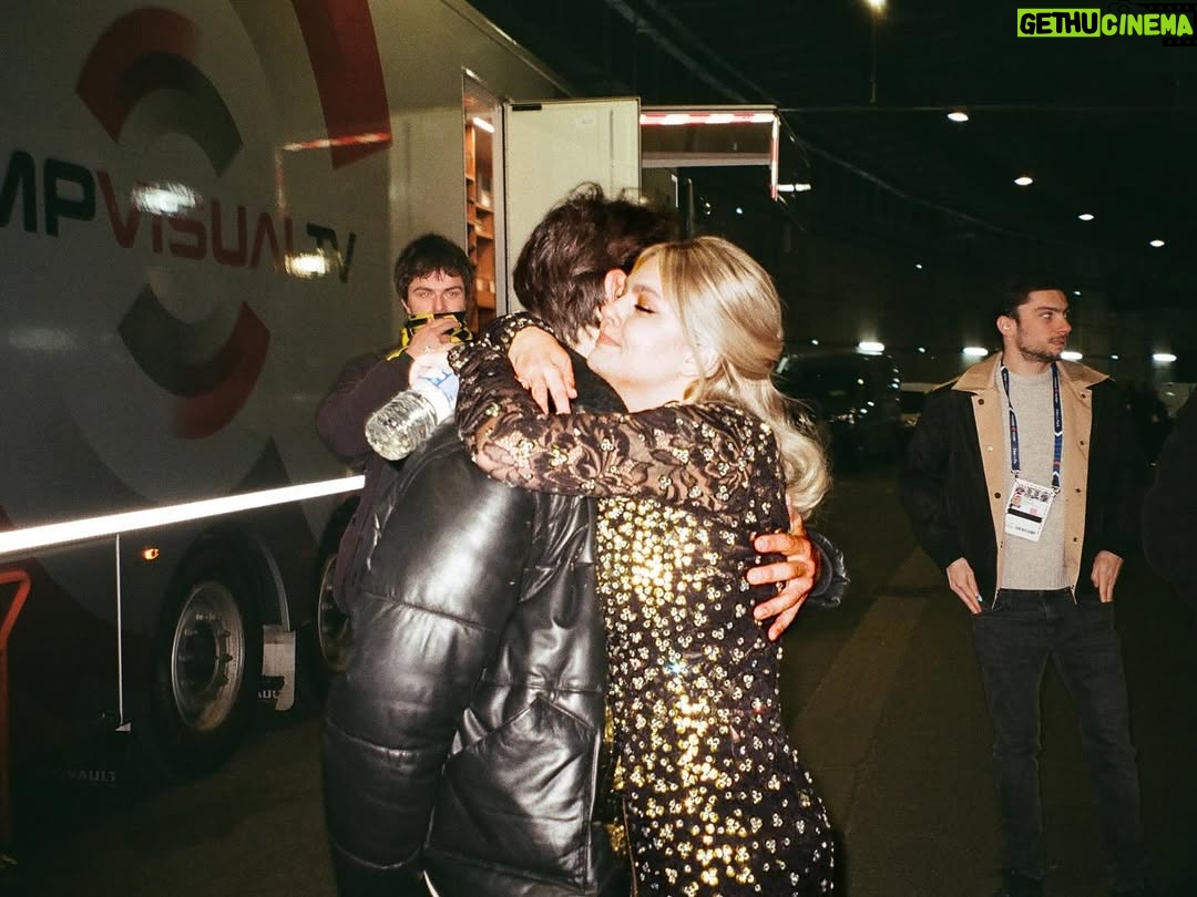 Louane Emera - 47.9K Likes - Je redescends à peine de mon petit nuage.
Je n’arrive pas à croire que ce moment ne soit pas un rêve.
La chanson vous appartient à présent, et j’espère qu’elle vous touchera autant que nous lorsqu’on l’a écrite en studio avec Tristan ♥️
Merci de me suivre dans mes aventures complètements folles et d’être toujours là.
Je suis si reconnaissante de pouvoir vivre tout ça.
Je vous aime de tout mon cœur ❤️
I’m only just coming down from my little cloud.
I can’t believe this moment isn’t just a dream.
The song belongs to you now, and I hope it touches you as much as it did us when we wrote it in the studio with Tristan. ♥️
Thank you for following me on my completely crazy adventures and for always being there.
I’m so grateful to be able to live all of this.
I love you with all my heart. ❤️
Merci @stadefrance @francerugby et toutes vos équipes extraordinaires ♥️
Merci à toute l’équipe @rabanne et @juliendossena je me suis sentie comme une fée ✨
Merci @alecredde @alexbouchou @ludohurel @mister12points @valencakfred Q et toutes les équipes de @france.tv
Merci @oliviernusse @geayguenael @universalmusicfrance @islanddefjam @jimzelechowski @romain_lecq @maud_argentin @romain_constant @julesbzs et toute l’équipe ♥️
Merci @teckoff_off la meilleure équipe du monde ♥️
Merci @onlyprogroup et @naymrb ♥️♥️♥️
Merci @josephdimarco t’es mon gars sur ♥️
Merci @jadegasset_ ♥️♥️♥️
Merci à mes fées @rudymarmet @siwarcheiakh @lisamchlik @milarunser @alicoque_ @thescar.lab et évidement @lyana_kantsalieva t’étais dans mon cœur à chaque instants ♥️
📸 @milarunser