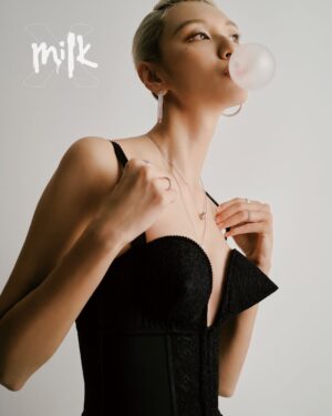 Louise Wong Instagram - MILK X MAR DIGITAL COVER🖤🤍♋️

@milkxhk #milkxhk #milkxdigitalcover

direction & styling @nananacchi 
photography @tmt.t 
photographer assistant @wuhosun
makeup @melodychiumakeup 
hair  @kolen128
interview @augu8tleung
jewellery @boucheron
wardrobe @louisvuitton @dior @dolcegabbana @ralphlauren