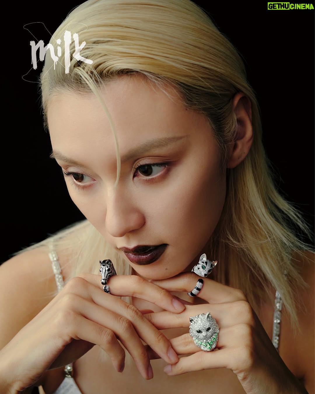 Louise Wong - 7.7K Likes - MILK X MAR DIGITAL COVER🖤🤍♋️
@milkxhk #milkxhk #milkxdigitalcover
direction & styling @nananacchi
photography @tmt.t
photographer assistant @wuhosun
makeup @melodychiumakeup
hair @kolen128
interview @augu8tleung
jewellery @boucheron
wardrobe @louisvuitton @dior @dolcegabbana @ralphlauren