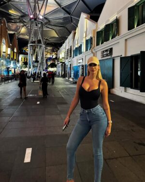 Luana Vjollca Instagram - Larg.