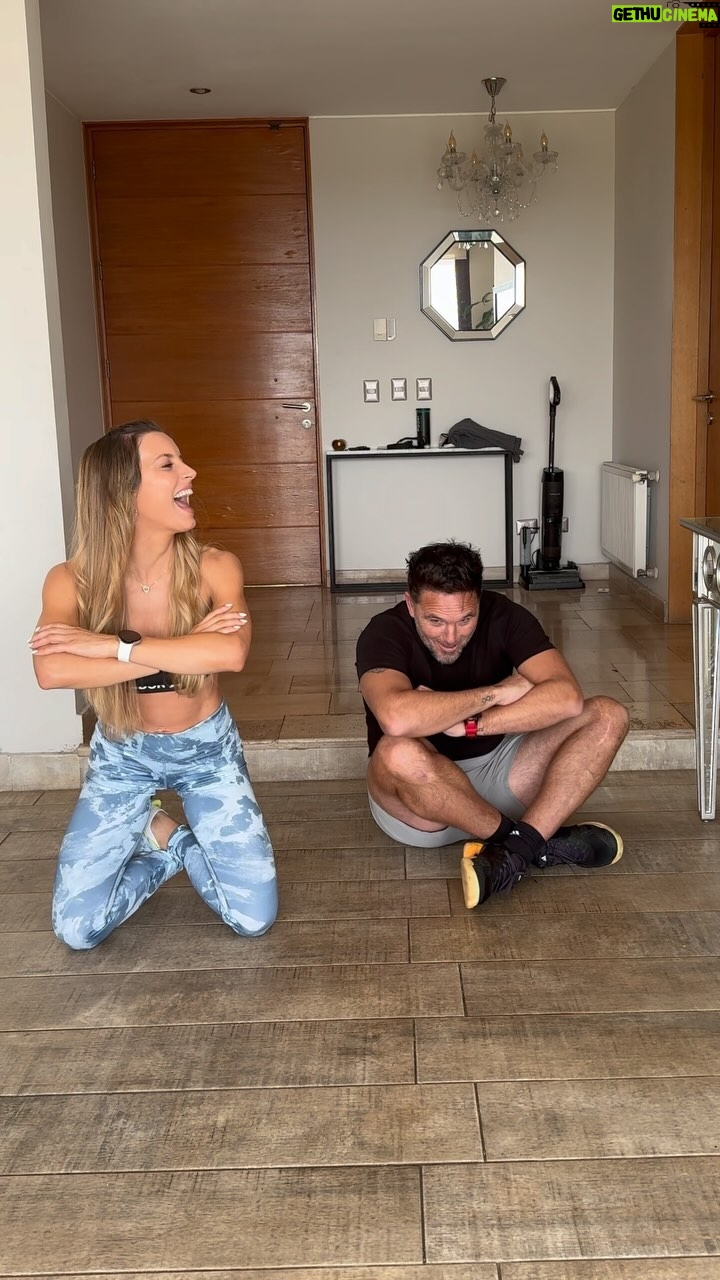 Lucila Vit - 9.2K Likes - Pasó la prueba de la flexibilidad @rafaolarra19 ? 🙈
#reto #flexibilidad #flexibility #couple #chile #argentina #pareja #funny #enjoy #instagram #viral