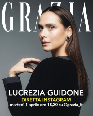 Lucrezia Guidone Instagram - Ci vediamo in diretta Instagram, qui su @grazia_it , con l’attrice Lucrezia Guidone. Nella quinta stagione di Mare Fuori, ora su Raidue, interpreta Sofia, la direttrice del carcere. «Mare Fuori piace perché racconta eroi imperfetti che hanno qualcosa di vergognoso in loro», dice l’attrice, che nei nuovi episodi affronta grandi trasformazioni. «Si scoprirà che Sofia ha una figlia, Lorenza, una maternità particolare. Anche il rapporto con la giovane detenuta Rosa Ricci subisce un profondo cambiamento», anticipa a Grazia sul suo personaggio. E spiega perché i personaggi più difficili sono anche quelli che l’aiutano ad affrontare i propri demoni.
Per partecipare alla diretta con domande scrivete in direct o qui nei commenti.
#ioleggograzia #lucreziaguidone #marefuori