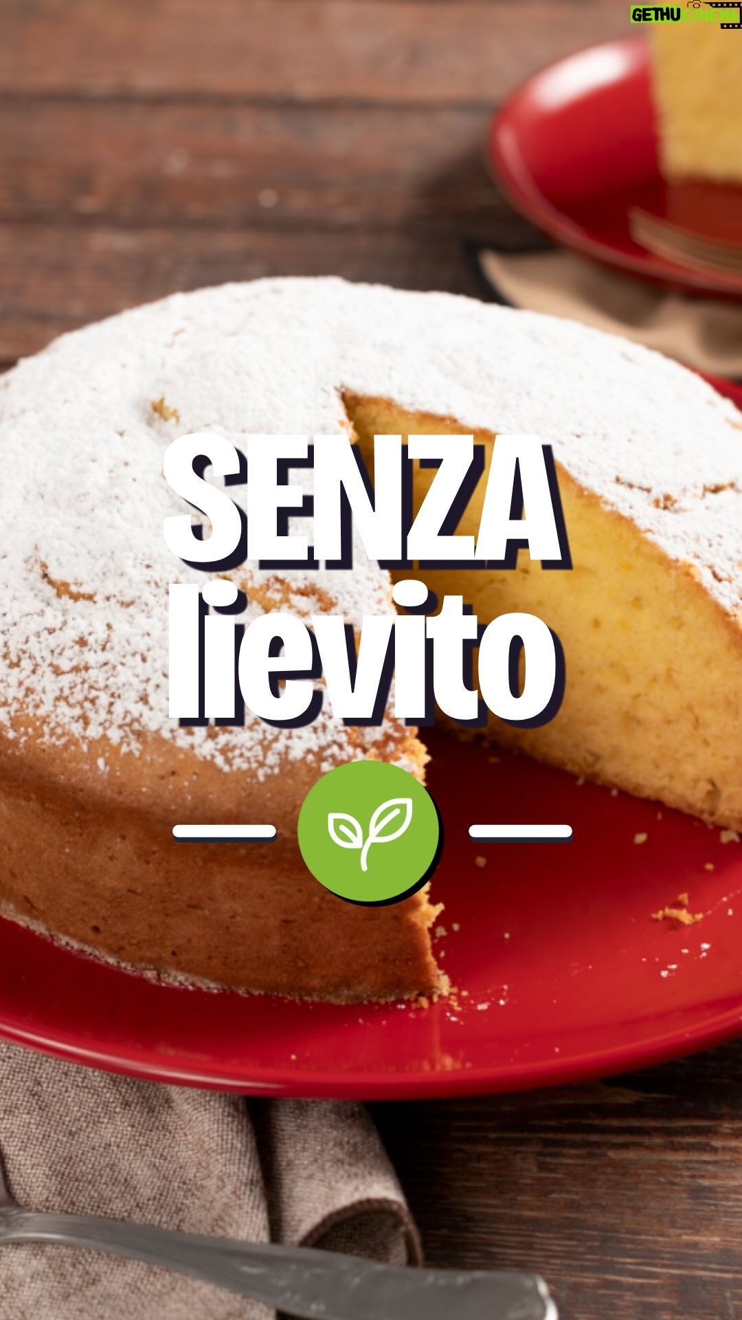 Ludovica Gargari - 3.9K Likes - Torta senza lievito? Si può fareeeeeee 💚 Ci pensa @lulugargari 🥧
Perfetta per Pasquetta ✨
Ingredienti per uno stampo da 20 cm di diametro:
150 gr yogurt intero bianco
150 g di zucchero
70 ml d'olio di semi
2 uova
300 g farina 00
5 gr di bicarbonato di sodio (equivale a circa 1 cucchiaino)
1 cucchiaio d'aceto o succo di limone
q.b. zucchero a velo
Procedimento:
Montare uova e zucchero, aggiungere lo yogurt, l'olio
e mescolare. Aggiungere farina, bicarbonato e aceto. Versare in uno stampo foderato con carta forno e cuocere a 170 gradi in forno ventilato per 30/35 minuti. Far raffreddare e cospargere con zucchero a velo.
#giallozafferano #gz #torta #senzalievito #foodie #foodvibes