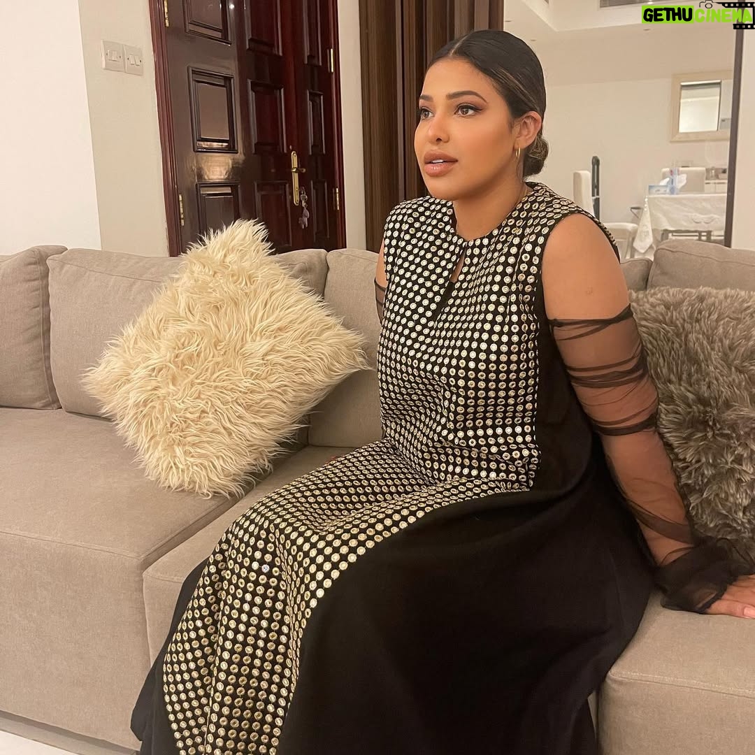 Lulowa Al-Mulla - 30.3K Likes - تقبل الله طاعتكم 🌙✨
.
.
Thank you @lurk.kw for backing me up with your beautiful outfits ❤️