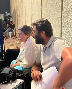 Lulowa Al-Mulla Instagram - Shout out to all the beasts behind the scenes 💪🏼
.
.
الوحوش في الكواليس 👏🏼براافووو 💪🏼❤️
ومبروك للجميع كل ب اسمه #من_شارع_الهرم_الى