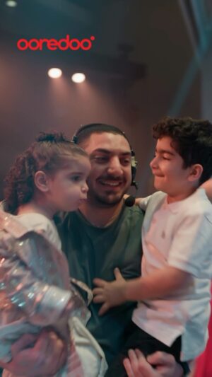 Lulowa Al-Mulla Instagram - عيالنا شالوها شيلة اليوم بالبروفا 😍💙🧞♂️
حجزوا تذاكركم لمسرحية زرقون و المصباح السحري الحين و استمتعوا بعرض مسرحي ساحر يمزج حكاية أسطورية بمؤثرات بصرية مبهرة وأداء نجوم لامعة
التذاكر متاحة الآن عبر @eventatkw! 🔥
كتابة و اخراج @director_najafjamal
مقدمة من @ooredookuwait
انتاج @orange_media_kwt
انتاج ابداعي @in.visible.inc
اخراج الاعلان @ayousefi
احجز الحييين 🧞♂️
#زرقون_و_المصباح_السحري #مسرحية_زرقون #OoredooKuwait #نجف_جمال #هيفاء_عادل #محمد_الرشيد