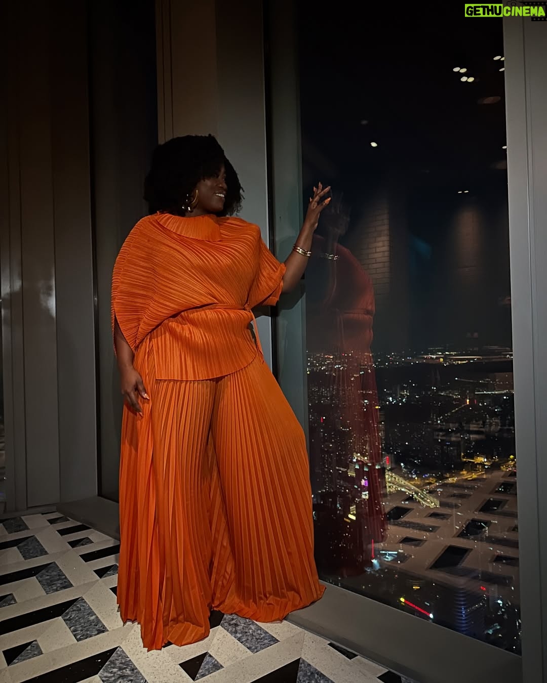 Lydia Forson - 4.2K Likes - 1. I’m going to take more pictures & videos than I post.
2. I enjoy my own company.
3. I’m going to turn friends into content creators.
4. I’m going to post the worst of the videos & pictures I take.
5. My captions won’t match my posts.
6. I’m never exactly where I say I am.
** Last Slide—🤣