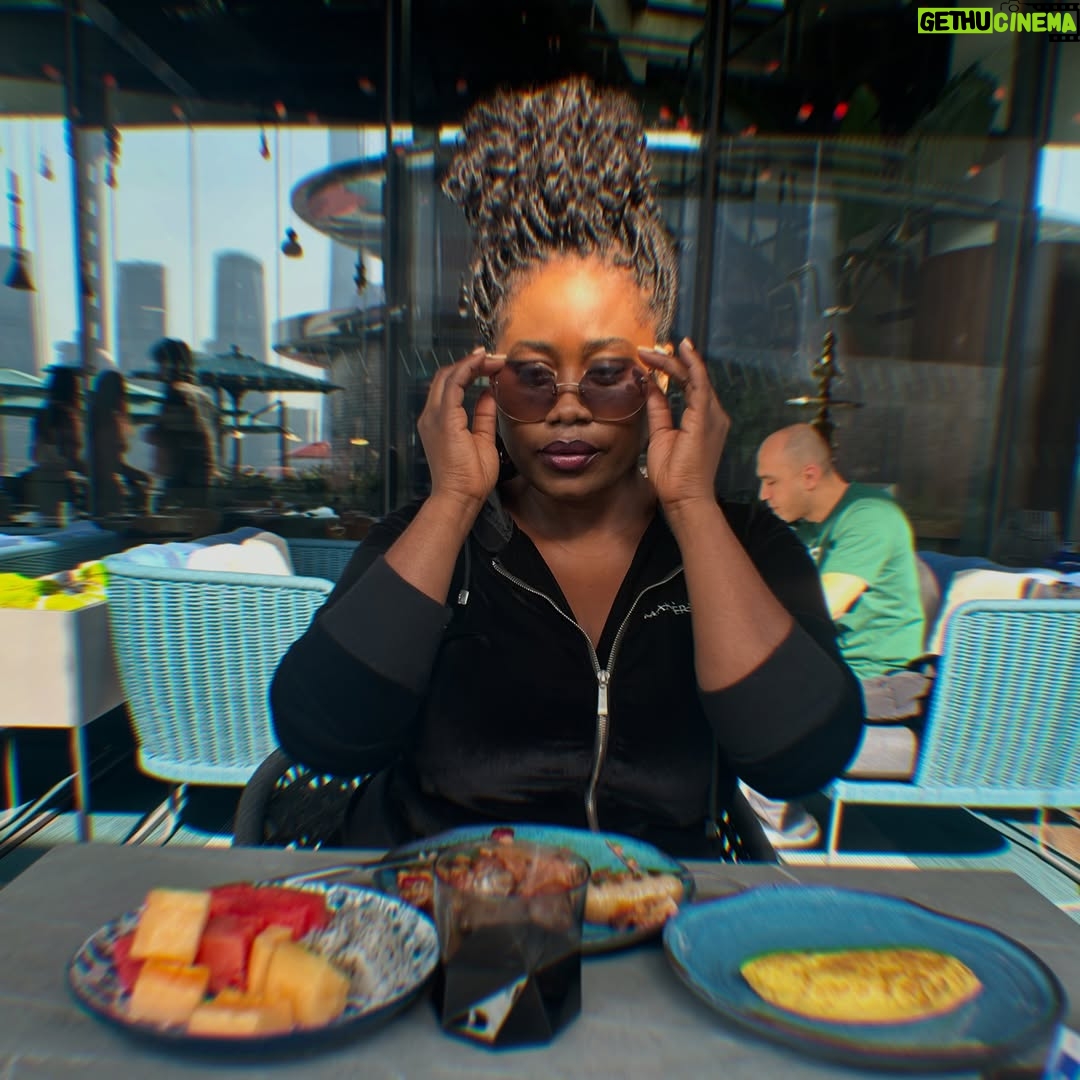 Lydia Forson - 4.9K Likes - One thing about God—He’s always setting the table! 🥘
So tell me, what’s on your plate today?