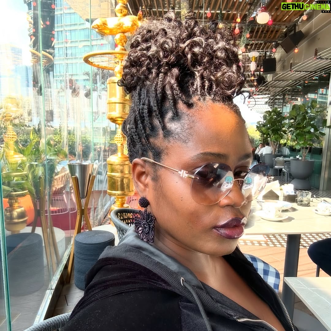 Lydia Forson - 4.9K Likes - One thing about God—He’s always setting the table! 🥘
So tell me, what’s on your plate today?