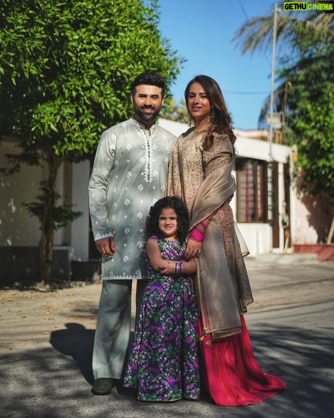 Maham Amir - 17.2K Likes - - Eid Mubarak ✨️
may Allah SWT accept our prayers, fasting, charity and every act of devotion we offered in his path!
Pictures: @abdul.saqibfilms
Wardrobe: @mohsin.naveed.ranjha & @generation_pk
Shoes: @logopakistan