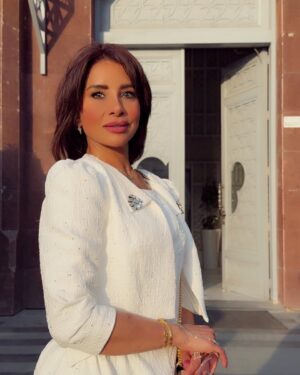 Mai Al Balushi Instagram - تقبل الله منا ومنكم صالح الأعمال #عيدكم_مبارك_وكل_عام_وانتم_بخير #عساكم_من_عواده  #مي_البلوشي
