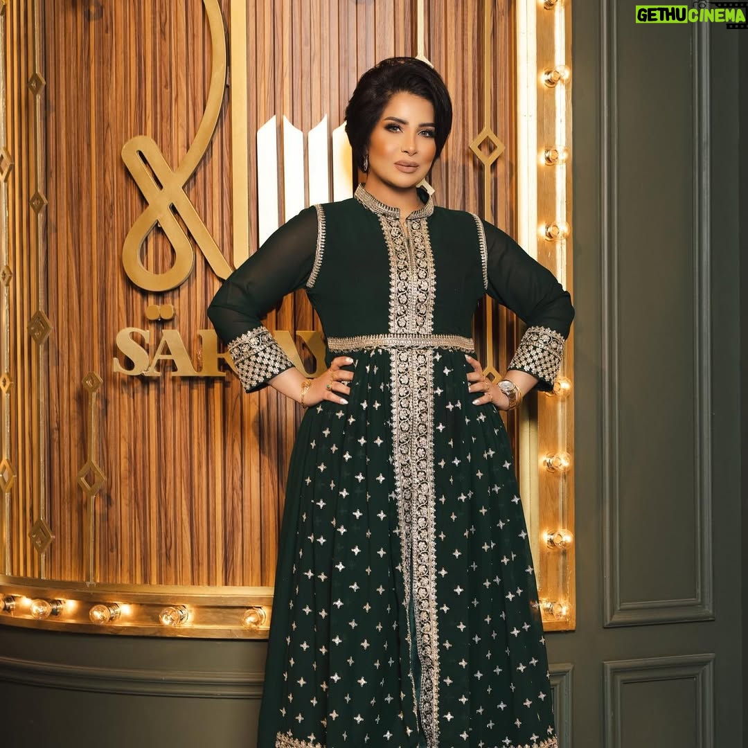 Mai Al Balushi - 374 Likes - السعادة ليست حالة يجب الوصول إليها، ولكنها سلوك يجب اتباعه.. إذا أردت أن تكون سعيداً وأن تجعل الحياة سهلة، حاول أن تستمتع بكل الأمور، حتى أصعبها.
@abdulaziz.s.askar #مي_البلوشي #الكويت #السعوديه #البحرين #الامارات #قطر #عمان