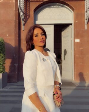 Mai Al Balushi Instagram - تقبل الله منا ومنكم صالح الأعمال #عيدكم_مبارك_وكل_عام_وانتم_بخير #عساكم_من_عواده  #مي_البلوشي