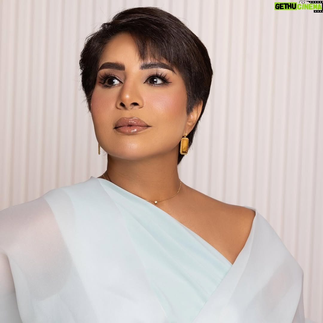 Mai Al Balushi - 702 Likes - اللهم إن هذا عام جديد قد أقبل اسألك من خيره الكثير وأعوذ بك من شره، اللهم اجعله عاما ملئ بالرزق والخير والنجاح.
اللهم إني اسألك أن تتحقق أمانينا، وأن ترزقنا حياة طيبة مع من نحب، وأن تجعل هذا العام سعيد على الجميع. #مي_البلوشي #عام_جديد #عام_سعيد #happy_new2024