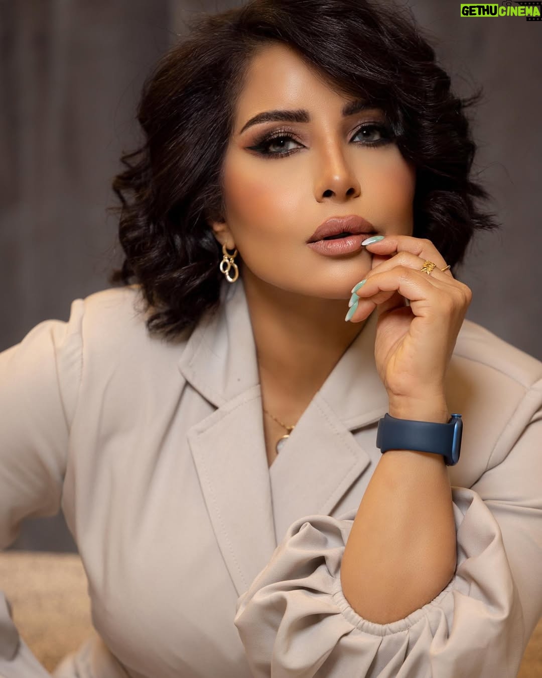 Mai Al Balushi - 892 Likes - المرأة كنز من يحبها، جحيم من يقسوا عليها. المرأة هي رمز الطموح، المرأة هي القوة والسعادة والأمل😍😍. #صباح_الخير #صباح_السعاده🤍❤️🤍 #مي_البلوشي #فن #نجوم #اكسبلور #الكويتيه #الكويت #ميك_اب @lailamakeup #تصوير @abdulaziz.s.askar