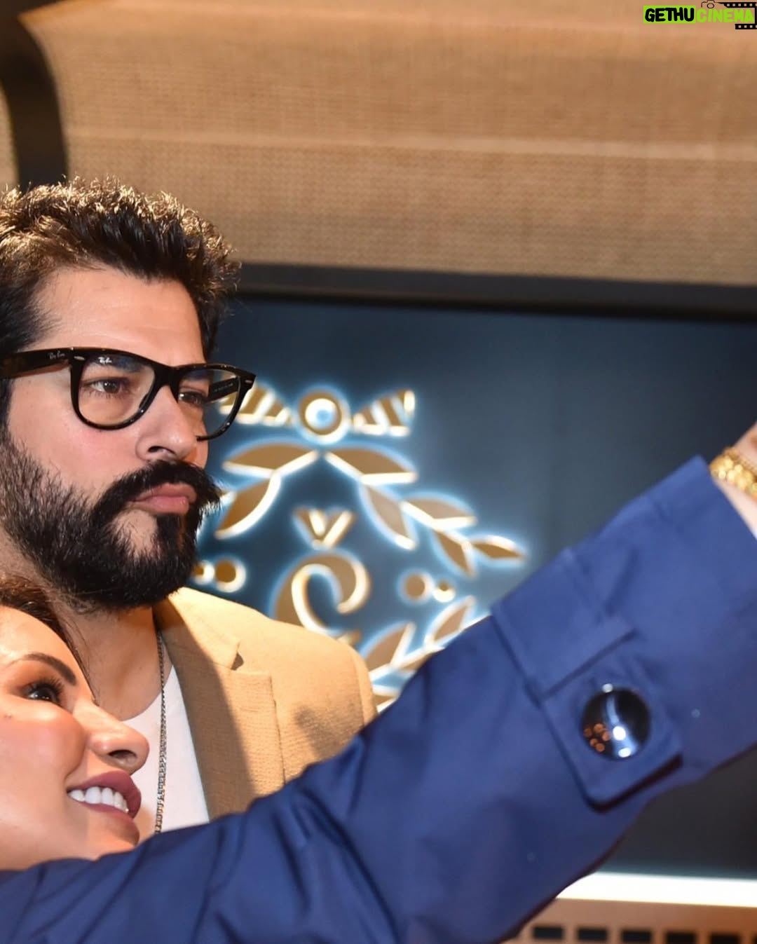Mai Al Balushi - 1K Likes - النجم التركي @burakozcivit _ #مي_البلوشي #فن#فنانين #نجوم #الكويت #تركيا🇹🇷