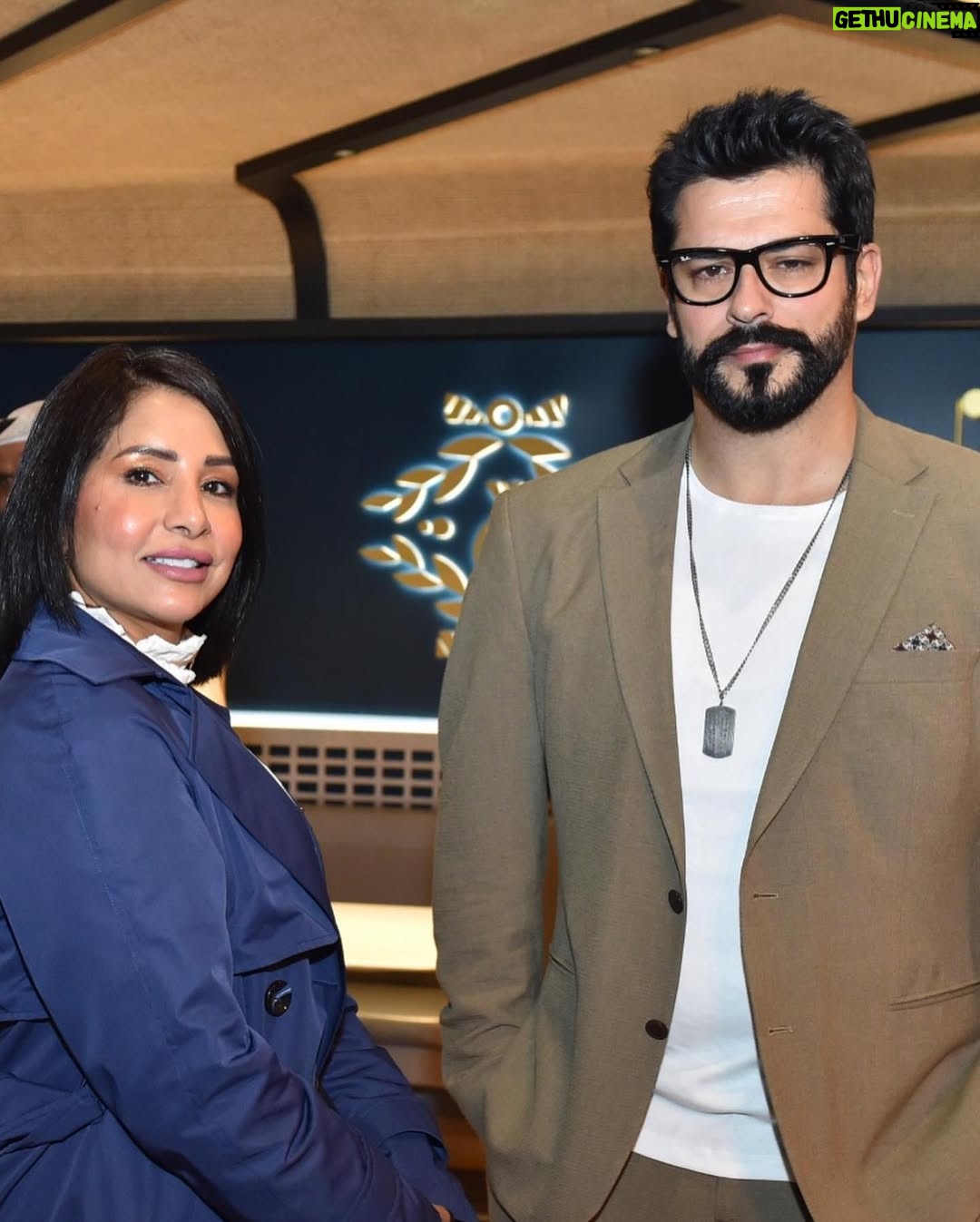 Mai Al Balushi - 1K Likes - النجم التركي @burakozcivit _ #مي_البلوشي #فن#فنانين #نجوم #الكويت #تركيا🇹🇷