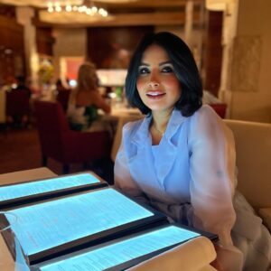 Mai Al Balushi Instagram - عام من عُمري مضى وعام جديد ابتدى ، يارب إنها سنة جديدة من عمري لا أعلم خفاياها وأنت خير مُدبر ، اللهم إجعل عامـي هذا أجمَل مِن ما تمنيت والقادم أجمل مِن ما مضى يارب العالمين ، اللهم إنّـي استودعك أيامـي فَ جمّلها لـي 🎂🎂🎂🎂🎂🎂🎂😍😍😍😍😍 كل عام وانا بخير #مي_البلوشي