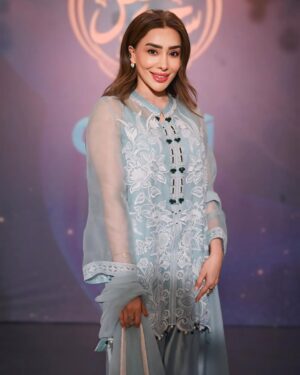 Maira Khan Instagram - Suhur night @greenentertainment.official 
Dress @sahastudio_official 🌙