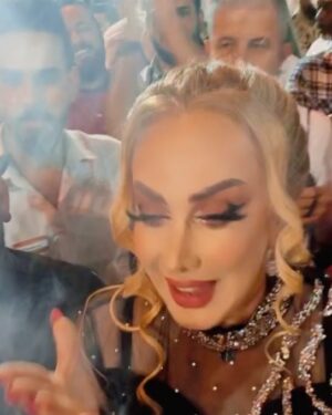 Mais Gomar Instagram - جانب صغير من تواجدي بالبصره.. جنت كلش كلش سعيده بلقائي في جمهوري البصري الأكثر من رائع اسعدتوني وفرحتوني وكبرتولي قلبي .. الله يسعدكم واشوفكم كل سنه وكل عام وانتو بألف خير.. وجيتكم وحبكم اليه تاج على راسي 🌹❤️
وشكر كبير وخاص لمركز صابرينا كلينك للجمال
@sabreenaclinic
وشكر خاص للمصمم العراقي العالمي الصديق الدكتور زياد العذاري على تصميم الفستان وعلى الاداره الجميله لموجز اعمال الكرنفال.
@zeadalathary
وشكرا للصديق الرائع نور العلقي.. على التقديم والترحيب
@nooralalaqy
وشكرا لانامل الكوافيره والماكيرا المبدعه سما على التسريحه الحلوه والميك اب الحلو
@salon_simsimai_93
وشكرا لنقيب فناني البصره وادارة حدائق البصره العائلي..
#ميس_كمر