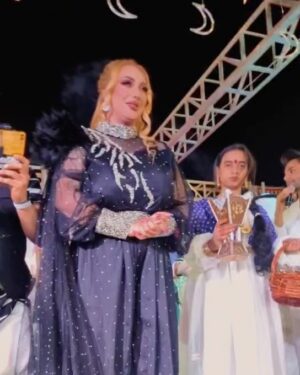 Mais Gomar Instagram - جانب صغير من تواجدي بالبصره.. جنت كلش كلش سعيده بلقائي في جمهوري البصري الأكثر من رائع اسعدتوني وفرحتوني وكبرتولي قلبي .. الله يسعدكم واشوفكم كل سنه وكل عام وانتو بألف خير.. وجيتكم وحبكم اليه تاج على راسي 🌹❤️
وشكر كبير وخاص لمركز صابرينا كلينك للجمال
@sabreenaclinic
وشكر خاص للمصمم العراقي العالمي الصديق الدكتور زياد العذاري على تصميم الفستان وعلى الاداره الجميله لموجز اعمال الكرنفال.
@zeadalathary
وشكرا للصديق الرائع نور العلقي.. على التقديم والترحيب
@nooralalaqy
وشكرا لانامل الكوافيره والماكيرا المبدعه سما على التسريحه الحلوه والميك اب الحلو
@salon_simsimai_93
وشكرا لنقيب فناني البصره وادارة حدائق البصره العائلي..
#ميس_كمر