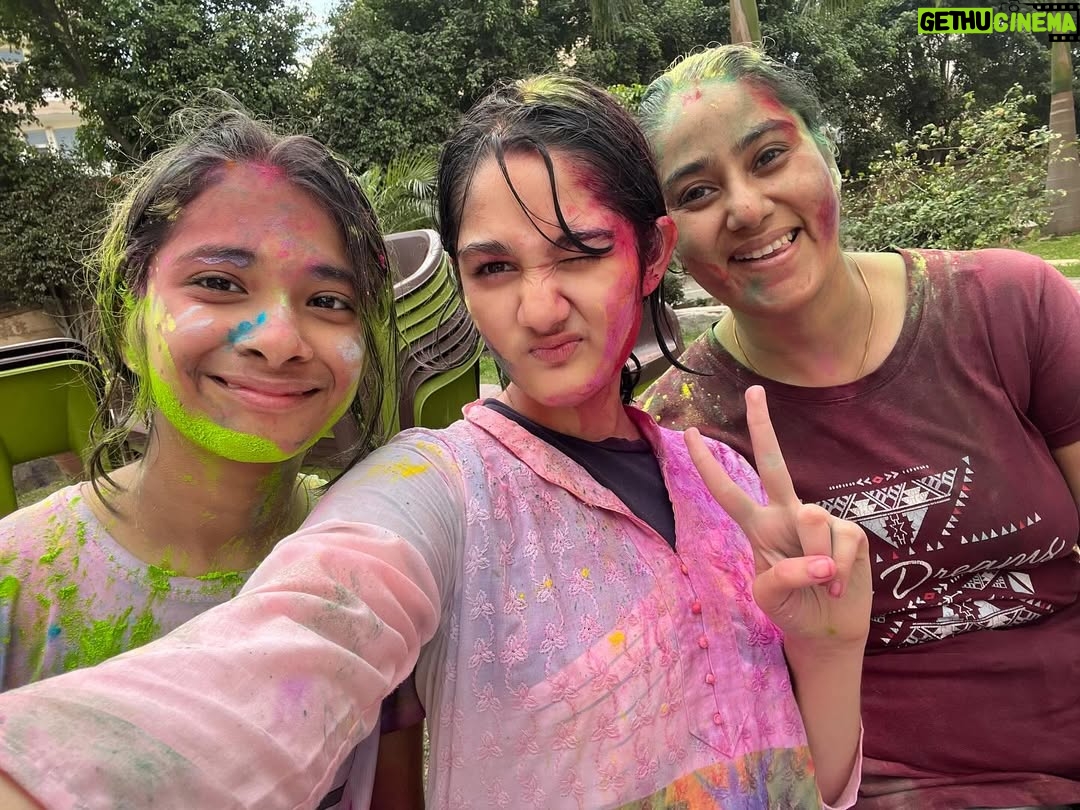 Maisha Dixit - 3.5K Likes - Happy holiiiii💕