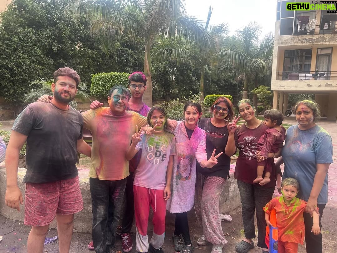 Maisha Dixit - 3.5K Likes - Happy holiiiii💕