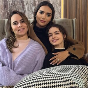 Majdouline Idrissi Instagram - حوريا ختي ماتت 💔🥲بالتوكال للأسف باقي بزاف من الباتول فالجتمع ديالنا لي كيديرو راسهم خوتنا وصحابنا وكيطعنونا فضهرنا
حسبنا الله ونعم الوكيل فلي كيآديو الناس💔💔
شكرا هندة سقال شكرا مراد الخودي 💔
#جرح_قديم 
#نادية_آيت