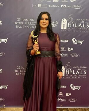 Malika Belbey Instagram - مسلسل يما يفوز بجائزة أفضل عمل درامي  لسنتين متتاليتين 2020 , 2021 ✨🤍الشكر الكامل لجمهورنا الغالي دمتم لنا أوفياء، ❤ نحبكم 🙏🙏🙏
 Habillée par @ziliboutique 
Makeup @soltana_beautycenter 
Bijoux @bijoux_el_ahleme ✨  سهرة هلال التلفزيون الطبعة السادسة 2021@يما
Merci Sofiane Maloufi et @agence media and survey ainsi que @oxygène prod  pour l'organisation de cette soirée @hillals de la télévision 2020 2021❤#algerienne🇩🇿 #art #ramadan #رمضان_كريم #جزائريات #dz