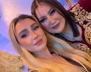 Malika Belbey Instagram - قعدتنا زينة مع الناس الزينة في حضرة الفنانة الجزائرية @naima.dziria❤❤❤
صحة فطوركم
Makeup ❤ @soltana_beautycenter