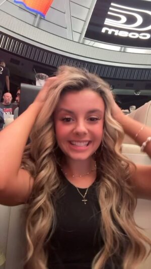 Mallory James Mahoney Instagram - Thank you so much @big12conference for my amazing view of the Championships tonight at @cosmdallastx 🏀🤩💖

Get My Glow: @tan2glowfw 
Use code: mjmtan
 
@cosmdallastx I definitely want to come back for a Dallas Stars game sometime!