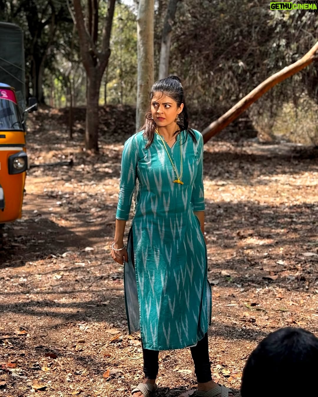 Mansi Joshi - 5.9K Likes - Fierce, fearless and unstoppable I am and wishing every women will be ❤️❤️🔥
Some shots during my Bhairavi shoot 🎥
Picture credits @thenameis__praju_yash__57 😍
#mansijoshi #womenpower #fierce